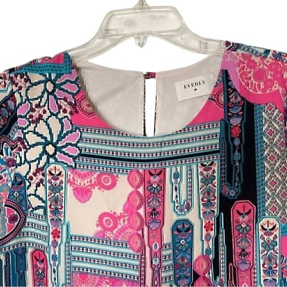 Everly Pink Floral Bohemian Tunic Dress women's size Medium - Picture 4 of 5